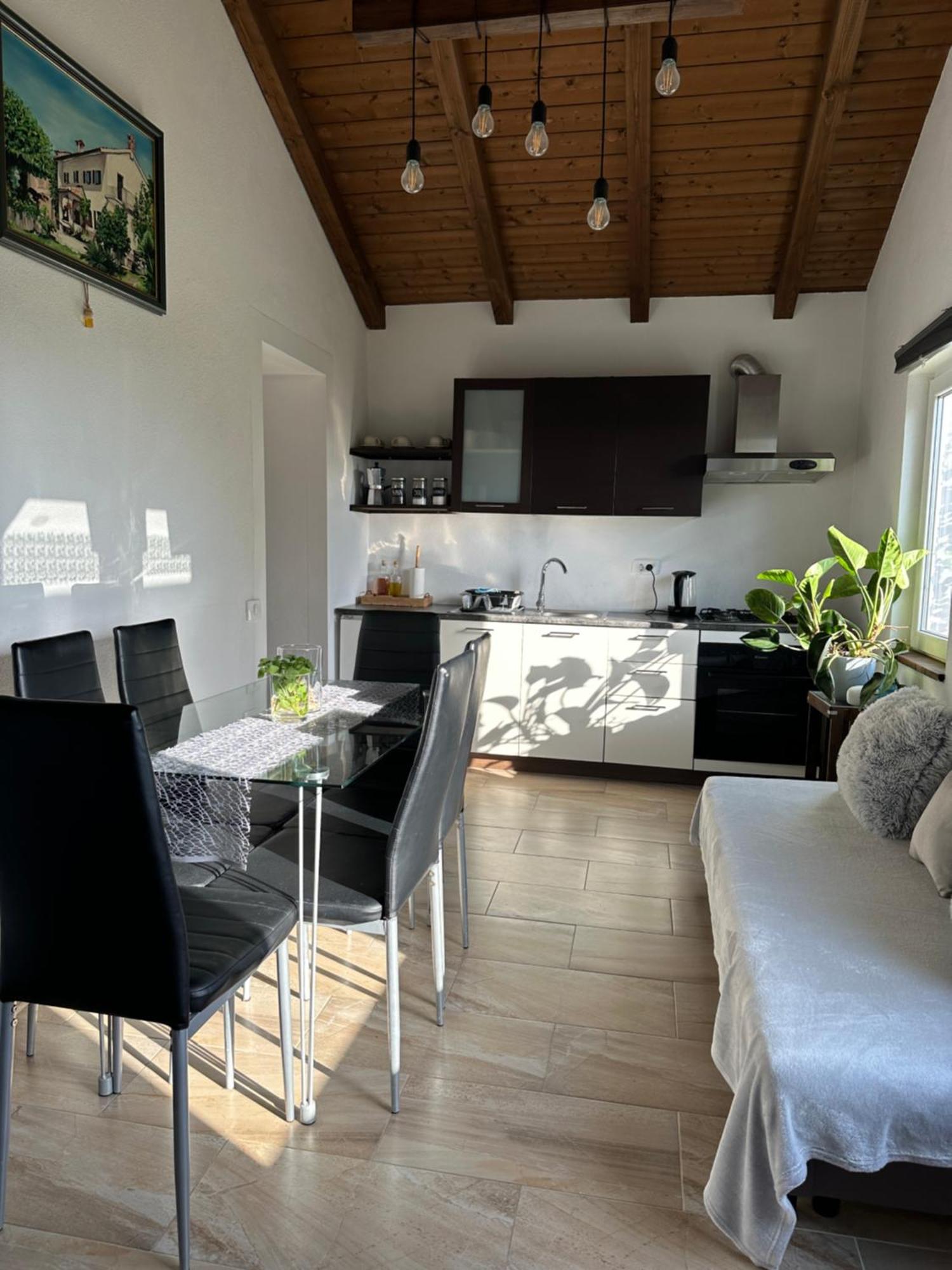 Quiet Countryside Apartments Near The City And The Sea Копер Экстерьер фото